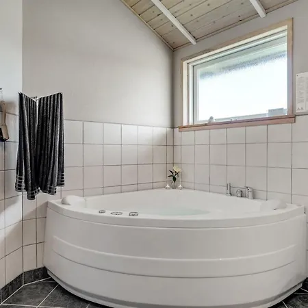 Horsten - 350m From The Sea By Interhome *